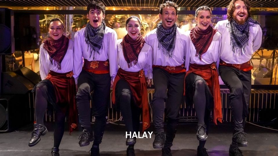 2024 TRENDY SALE - PRIVATE TABLE BOSPHORUS DINNER CRUISE (NON ALCOHOL) - SELF-COMING 