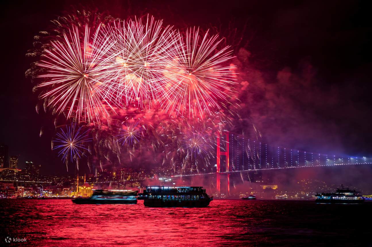 2025 NEW YEAR DINNER CRUISE PARTY With Pick Up and Drop Off Dinner